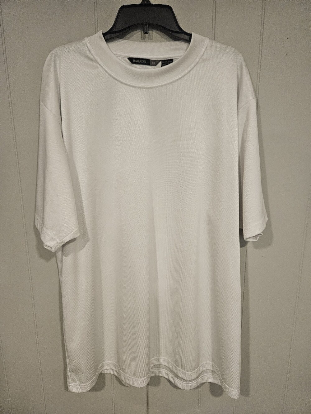 Bagazio 5X White Short Sleeve Crew Neck Pullover Shirt Measures 27" Pit To Pit